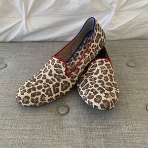 Size 10- Mocha Spotted Rothy’s Loafers VGUC